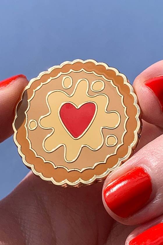Erstwilder Jammie Dodger Enamel Pin